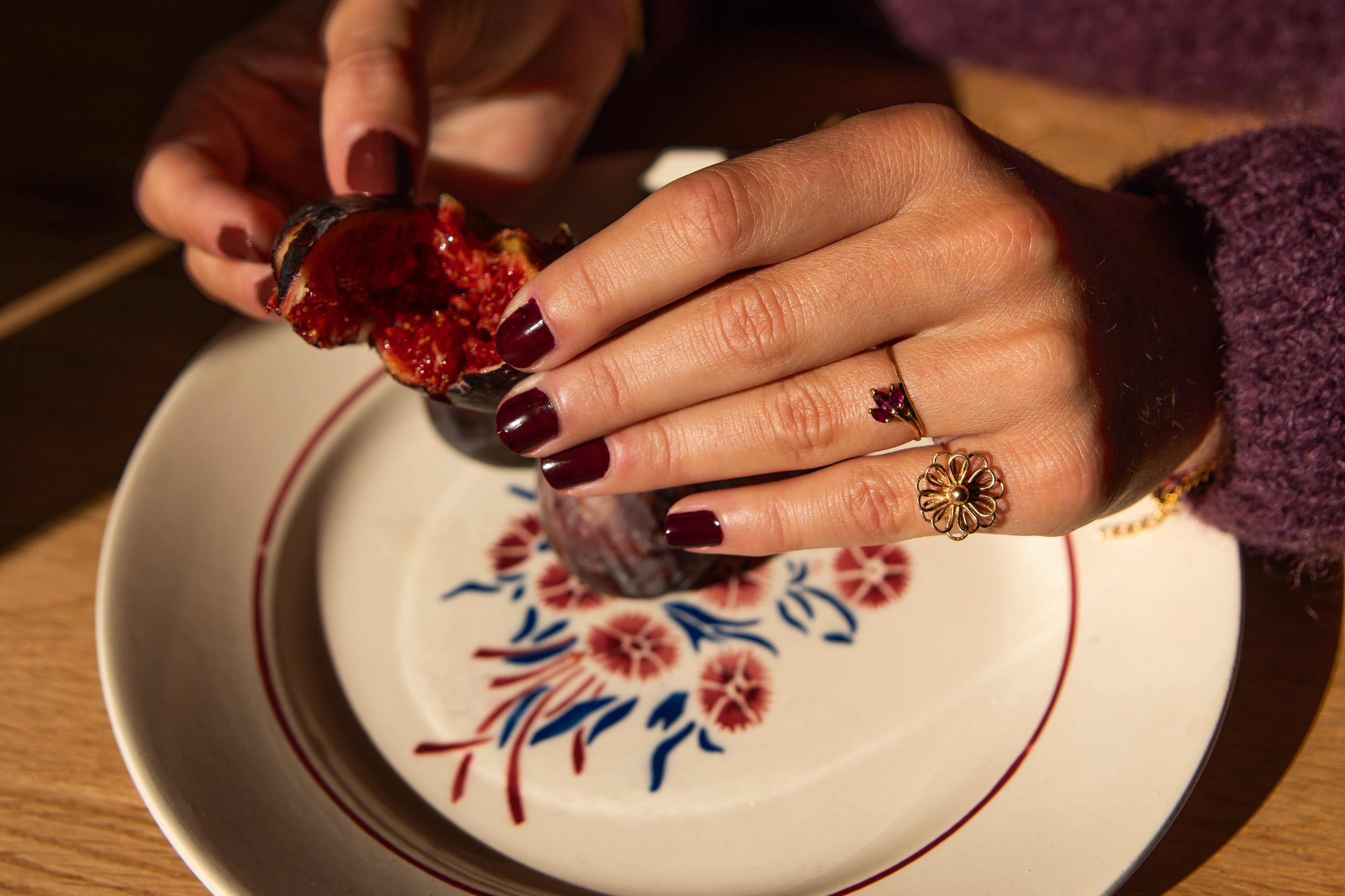 Bague duchesse Oze or jaune fleur figue